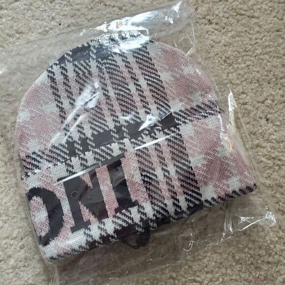 MISSONI Wool Blend Hat  - Picture 3 of 5